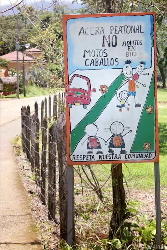 Straßenschild in Uvita Costa Rica